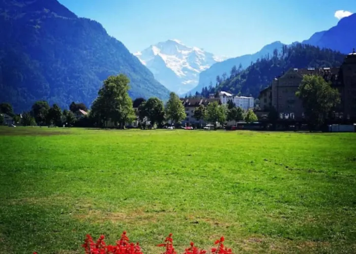 Feriehus Alps Scenic Views And Concierge By Swisshut Thun