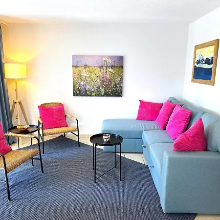 Alps Scenic Views And Concierge By Swisshut Vakantiehuis *